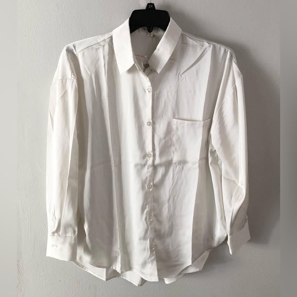 Blu Pepper Satin Ivory Button-Up Dress Shirt Career Boss Lady NWT Medium